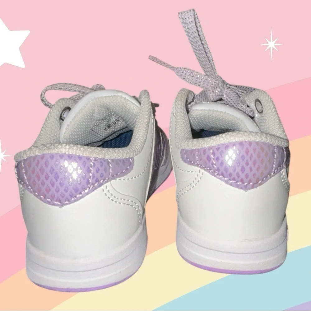 K- Swiss Girls’ Sneakers – Size 11 (Toddler/Youth)